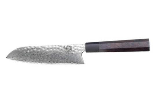 À quoi sert un couteau Santoku pour? (Utilisations et types de nourriture)