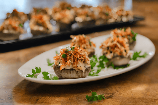 Crabes et herbes en peluche aux champignons