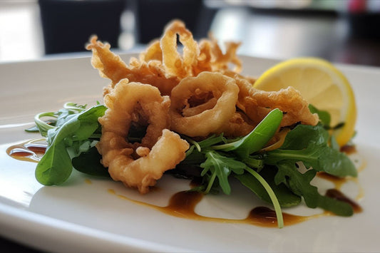 Anelli di calamari fritti croccanti